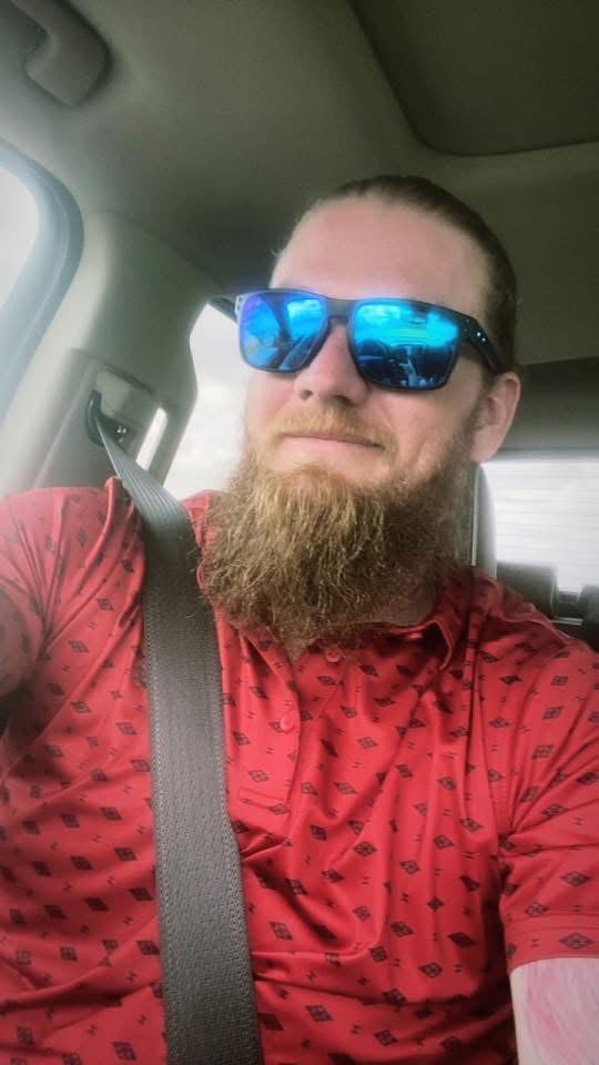 Zach P. — Manager